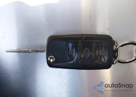 2010 Volkswagen Jetta S z USA, uszkodzony, nr VIN 3VWJZ7AJ7AM034782